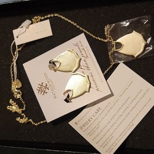 Gold plated jewelry set by Natalie wood necklace and earrings gift box